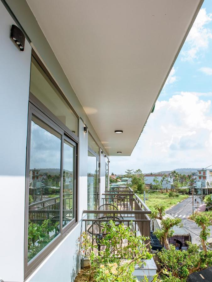 Tron Home Quảng Ngãi Extérieur photo